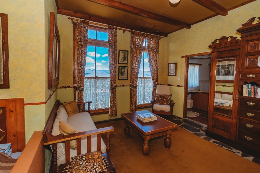 5 Bedroom Property for Sale in De Rust Western Cape